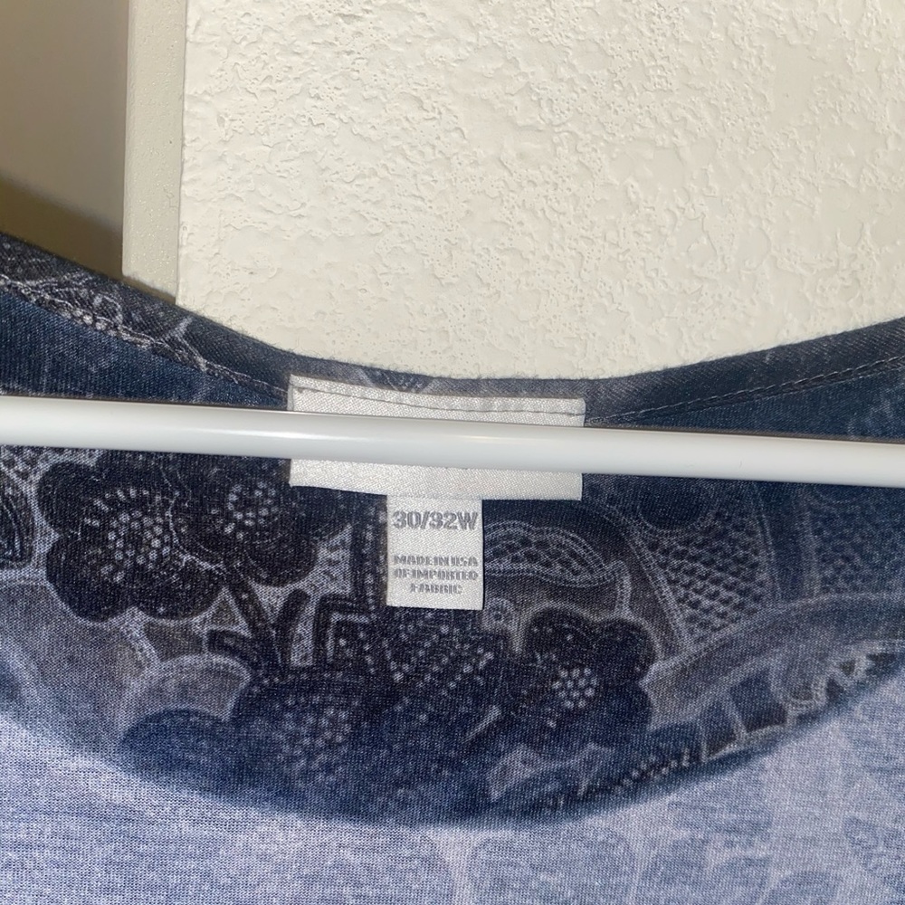 Top - Picture 3 of 3